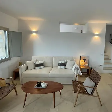 Villamar - Private With Pool In Naoussa Holiday home