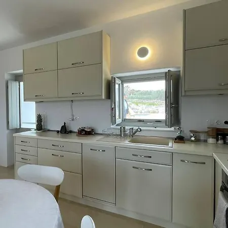 Villamar - Private With Pool In Naoussa Holiday home